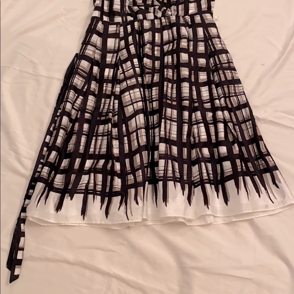Casual dress - Picture 3 of 13